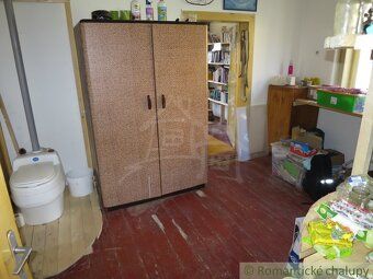 We offer for sale a house in semi-isolated location above the village of Utekáč.