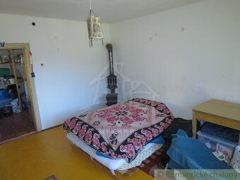 We offer for sale a house in semi-isolated location above the village of Utekáč.