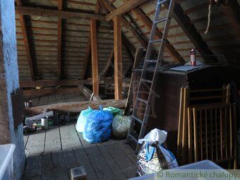 We offer for sale a house in semi-isolated location above the village of Utekáč.