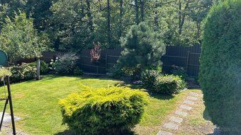 I offer an exceptional construction plot of 400 m² for recreational residential building on…