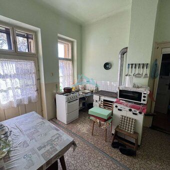 Cozy family house in the center of Šahy - ideal opportunity for reconstruction according to…