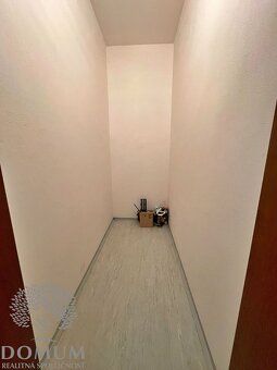 Apartment + terrace + private parking space + garage spot For sale we offer a pleasant fully…
