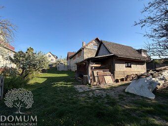 In the village of Košeca, with quick access to the D1 highway and excellent availability to…