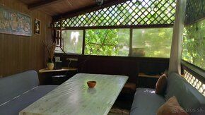 Large space for parking, sports, privacy for sunbathing and parties