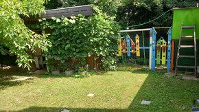 Large space for parking, sports, privacy for sunbathing and parties