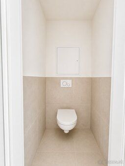 I am offering for sale a 3-room apartment located in the city district of Michalovce…
