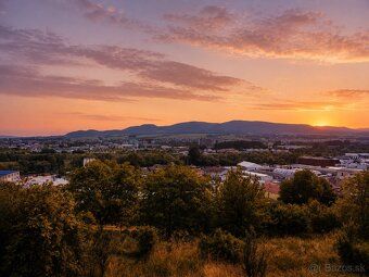 I am renting out an above-standard apartment in a 1-room flat in Prešov - Záhradné sady on Hrušková Street.