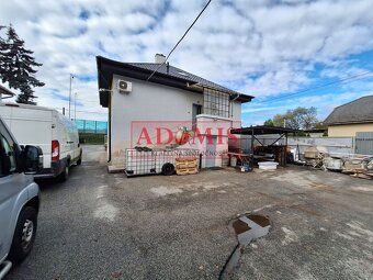 Prodám rodinný dům vhodný pro podnikání v ulici Opatovská