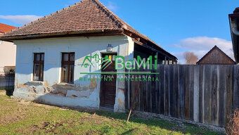 Typ: Pozemky - bývanie Ulica: Májová Obec: Jacovce
ID 181-14