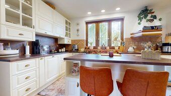 Spacious family bungalow in peaceful natural surroundings