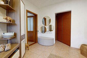 Spacious family bungalow in peaceful natural surroundings