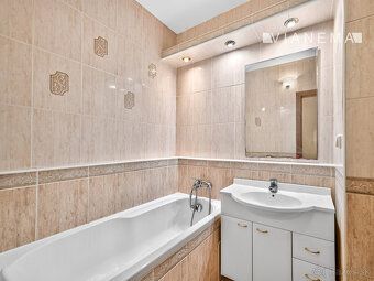 IBA U NÁS | VIANEMA PONÚKA NA PREDAJ 🌳 5-izbový byt 96 m² na