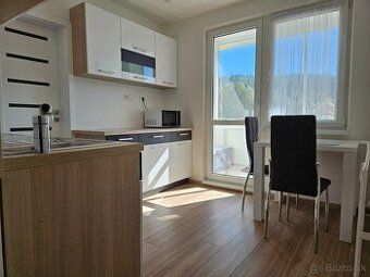 Nabízím k pronájmu byt v KNM 1+KK (garsoniéra), novostavba s 