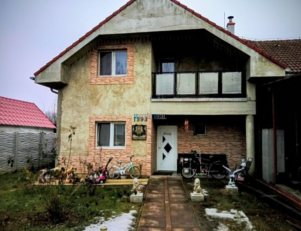 Maxfin Real vám nabízí k prodeji dvoupatrový rodinný dům –