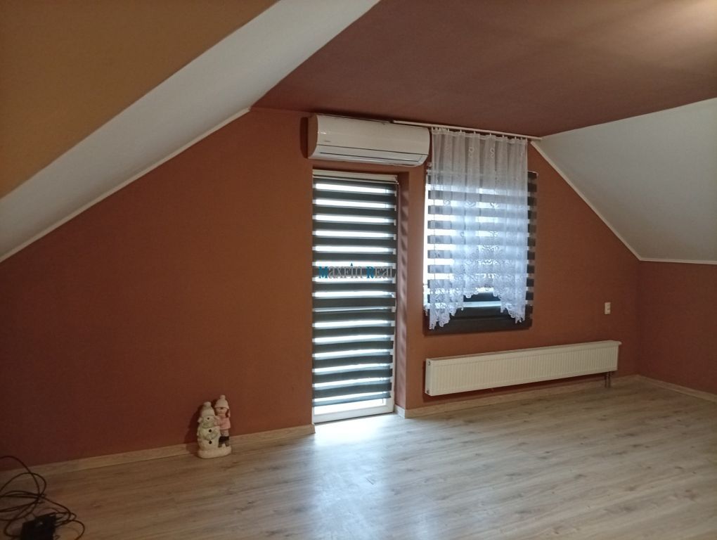Maxfin Real vám nabízí k prodeji dvoupatrový rodinný dům –