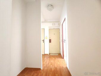 Leaders & Partners offers for sale a 3-bedroom apartment with a loggia