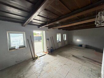 Dostupné reality Vám ponúkajú na predaj rodinný dom s možnos
