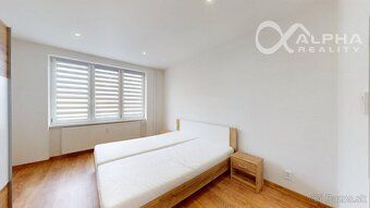 We offer exclusively for rent a 2 room apartment with balcony, price
