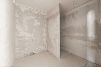 We offer for sale a modern, spacious 4-bedroom apartment with an area of approximately 150 m²…