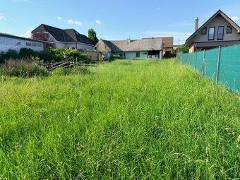 Ділянка П3 площею 461 м² в забудованій зоні Чахтіце включена до зони Б1 для будівництва житлових будинків.