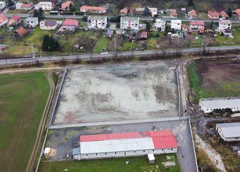 Ponúkam na prenájom vonkajšiu spevnenú plochu o rozlohe 6 50