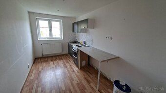 ✨ Stylish City Living: Brick 2-Room Apartment near Novum Shopping Center