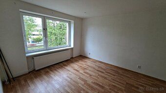 ✨ Stylish City Living: Brick 2-Room Apartment near Novum Shopping Center