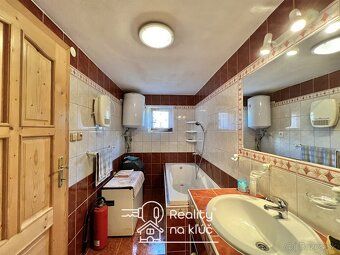 Reality na kľúč Vám ponúka na predaj krásnu zariadenú chatu 