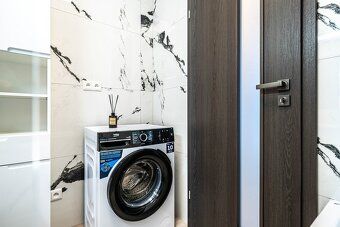 RM reality vám ponúka na prenájom, moderne zariadený 2 izbov