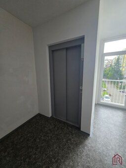 Priestranný 3-izbovy byt po rekonštrukcii na Matuškovej ulic