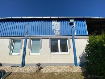 We offer for rent an area in premises of approx.