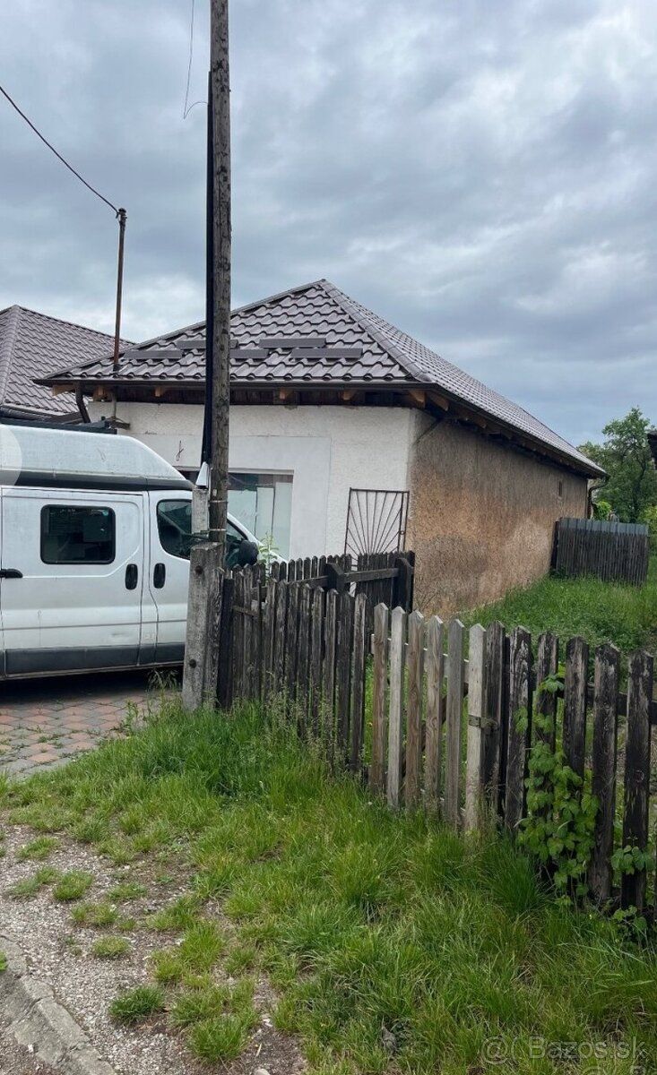 Na predaj rodinný dom, momentálne využívaný na podnikateľské