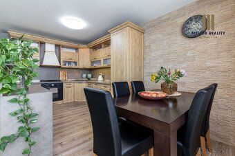 Peter Minarčík of MELIOR REALITY by Braňo Čuri offers for sale: