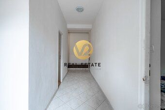 V2 real estate ponúka priestory na prenájom:
lokalita: Nitra