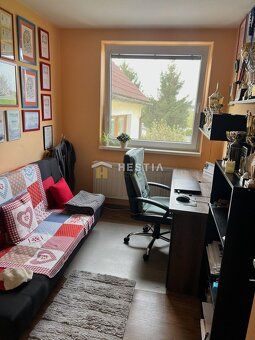 🏡 Ponúkame na predaj prízemný, úplne podpivničený murovaný r