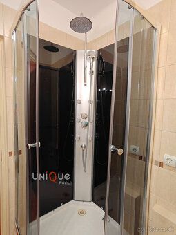 I offer for sale a renovated and partially furnished studio apartment in Komárno