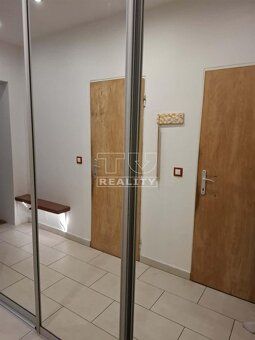 TUreality offers a completely renovated two-room apartment in 