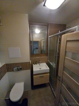 I offer for long-term rent a 1-bedroom apartment of 35 m² in Banská Bystrica on Komenského Street, located in the…