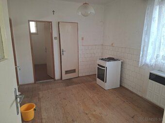 !!! Reduced price !! We offer exclusively for sale a 2 room family house in the village of…