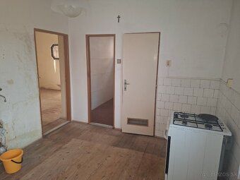 !!! Reduced price !! We offer exclusively for sale a 2 room family house in the village of…