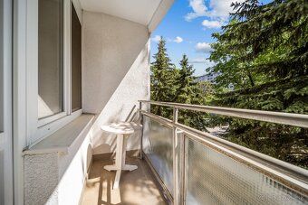 Looking for housing that combines peace of green oasis with excellent accessibility to city center?