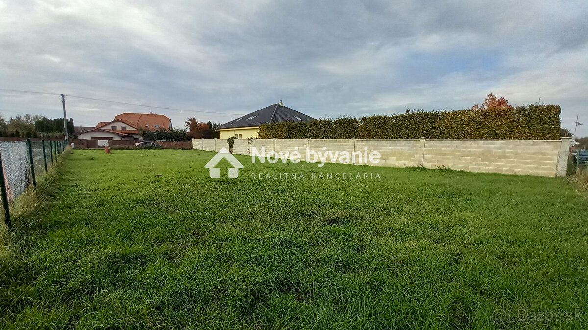 Hľadáte kompletne pripravenú parcelu pre výstavbu dvoch rodi