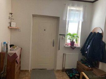 REALTY GOLD - Bratislava s.r.o. offers for sale a large 6-room family house in the village of…