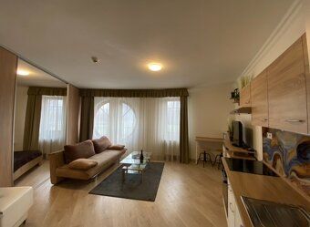 850 € / měsíc včetně energií | PROSTORNÝ 2-LOŽNICOVÝ BYT S BALKÓNEM | RUŽINOV – ŠTRKOVEC…