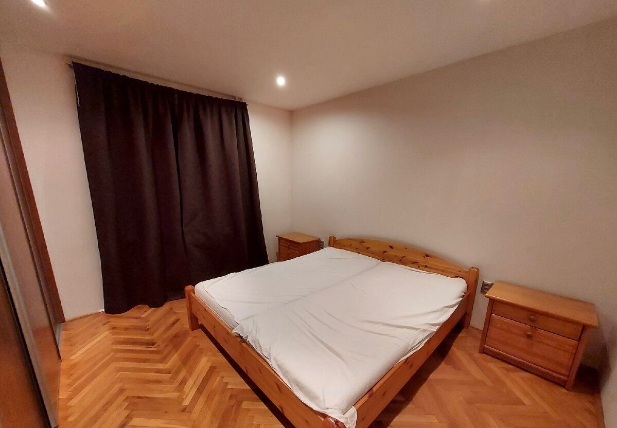 850 € / měsíc včetně energií | PROSTORNÝ 2-LOŽNICOVÝ BYT S BALKÓNEM | RUŽINOV – ŠTRKOVEC…