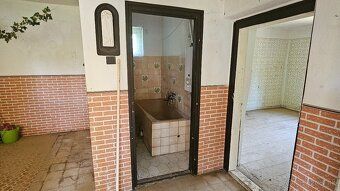 GEMINIBROKER offers you this 2 bedroom cottage in the village of Hidasnémeti on a nice large…