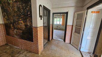 GEMINIBROKER offers you this 2 bedroom cottage in the village of Hidasnémeti on a nice large…