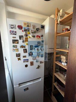 SPACIOUS 3-ROOM APARTMENT AFTER COMPLETE RECONSTRUCTION WITH GARAGE