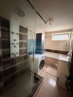 SPACIOUS 3-ROOM APARTMENT AFTER COMPLETE RECONSTRUCTION WITH GARAGE