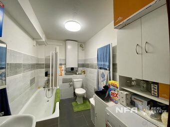 Ponúkame Vám na predaj priestranný a prakticky riešený 1,5-i